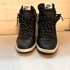 Nike sky high wedge 6.5